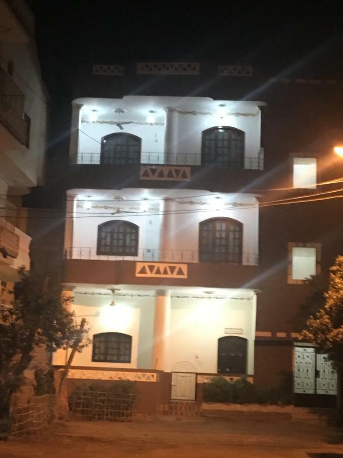 The Brown House Daire Luksor Dış mekan fotoğraf